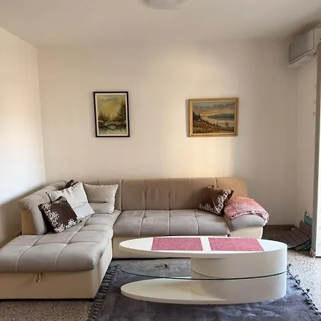 Modern Near Scc Apartman