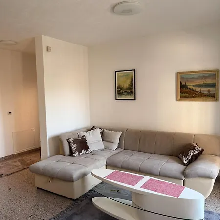 Apartman Modern Near Scc Szarajevó